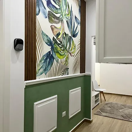 Vpm Train Station Gasthuis Napels