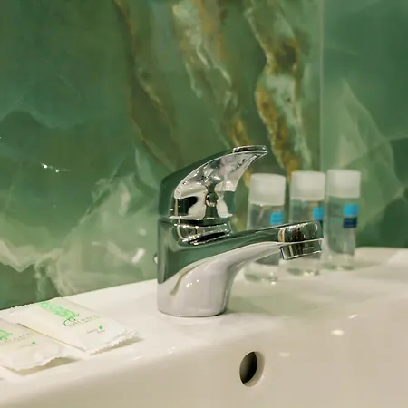 Gasthuis Vpm Train Station 4*