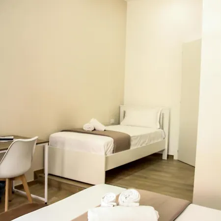 Vpm Train Station Gasthuis Napels