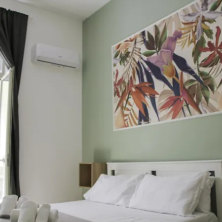 Vpm Train Station Napels