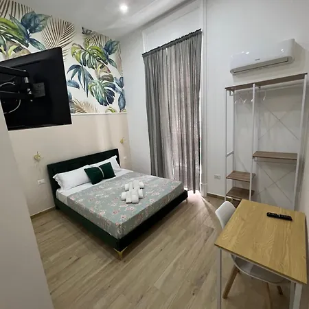 Vpm Train Station Nápoles